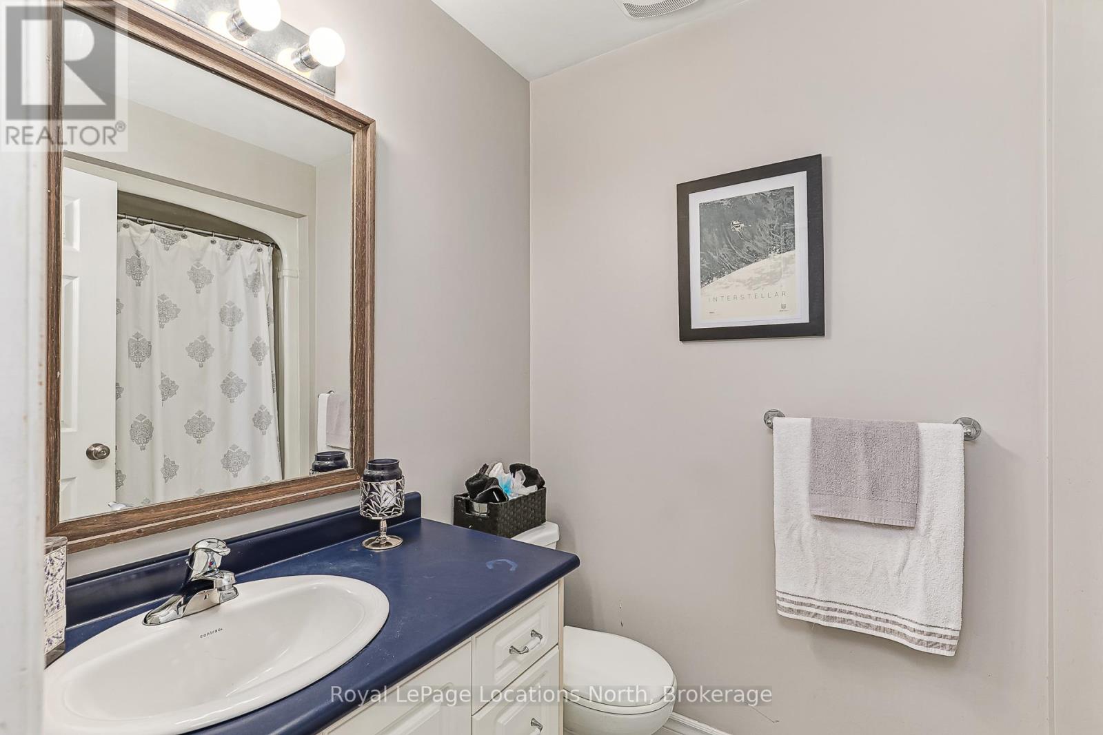 26 Blackburn Avenue, Clearview, Ontario  L0M 1P0 - Photo 22 - S12208990