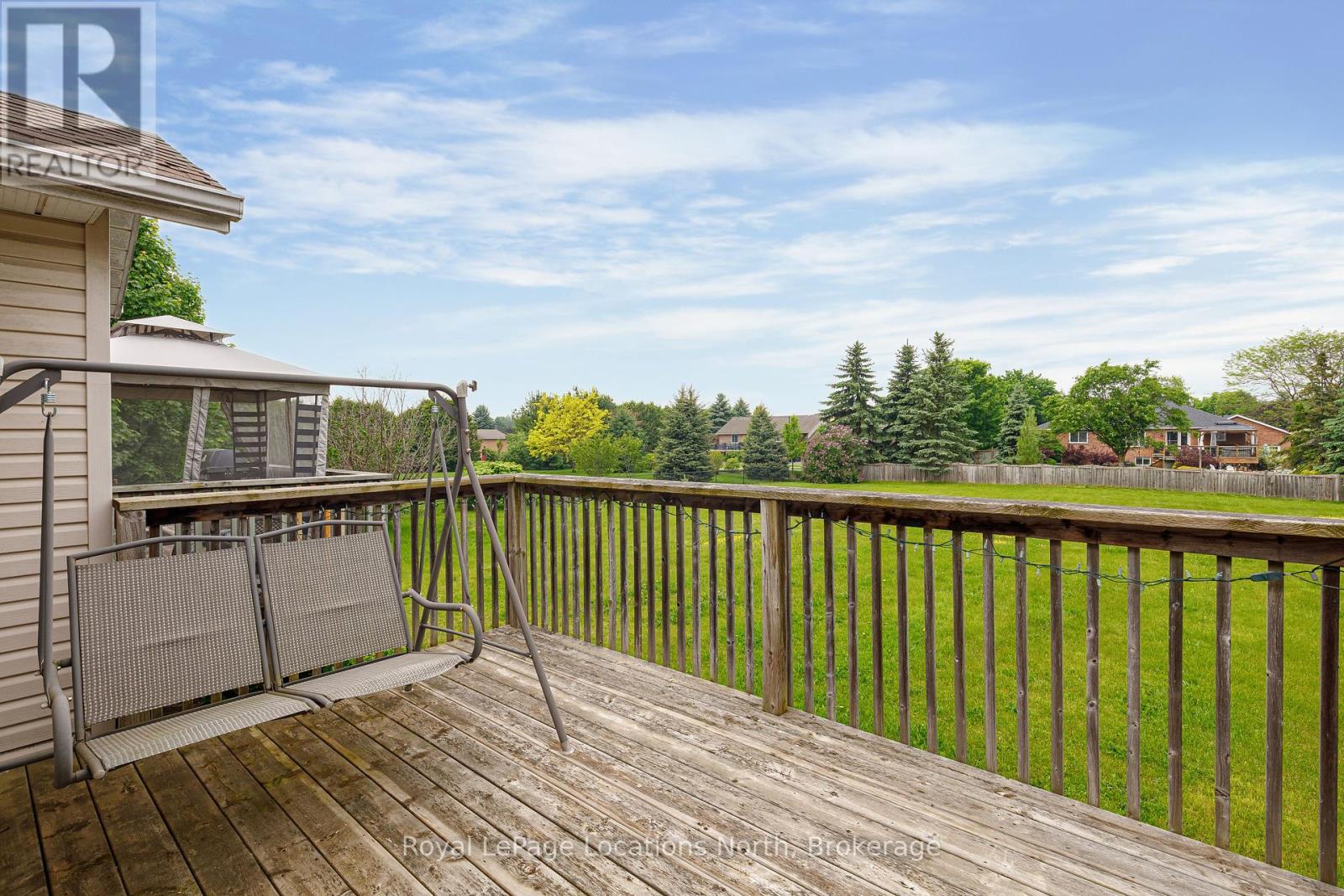 26 Blackburn Avenue, Clearview, Ontario  L0M 1P0 - Photo 36 - S12208990