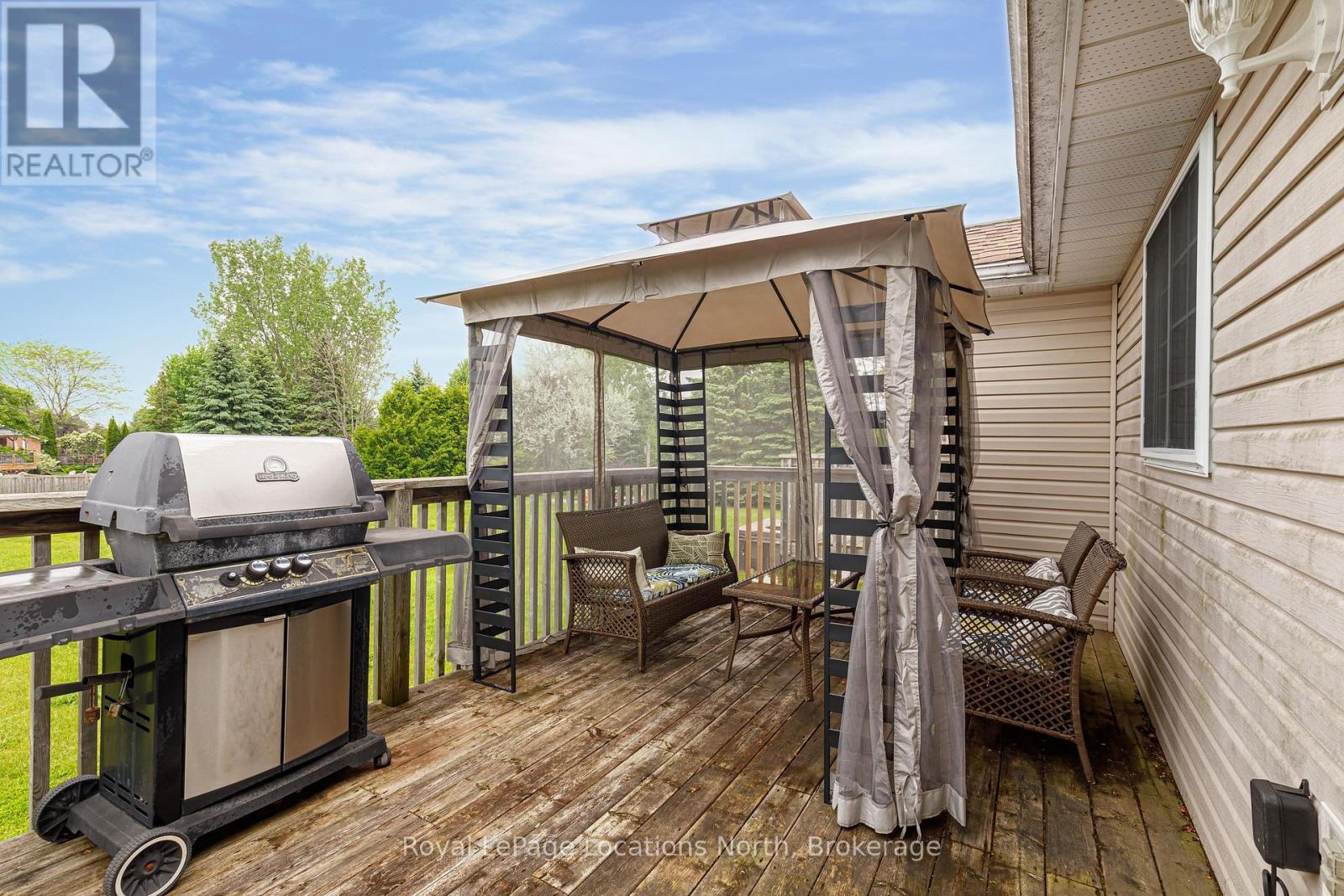 26 Blackburn Avenue, Clearview, Ontario  L0M 1P0 - Photo 39 - S12208990