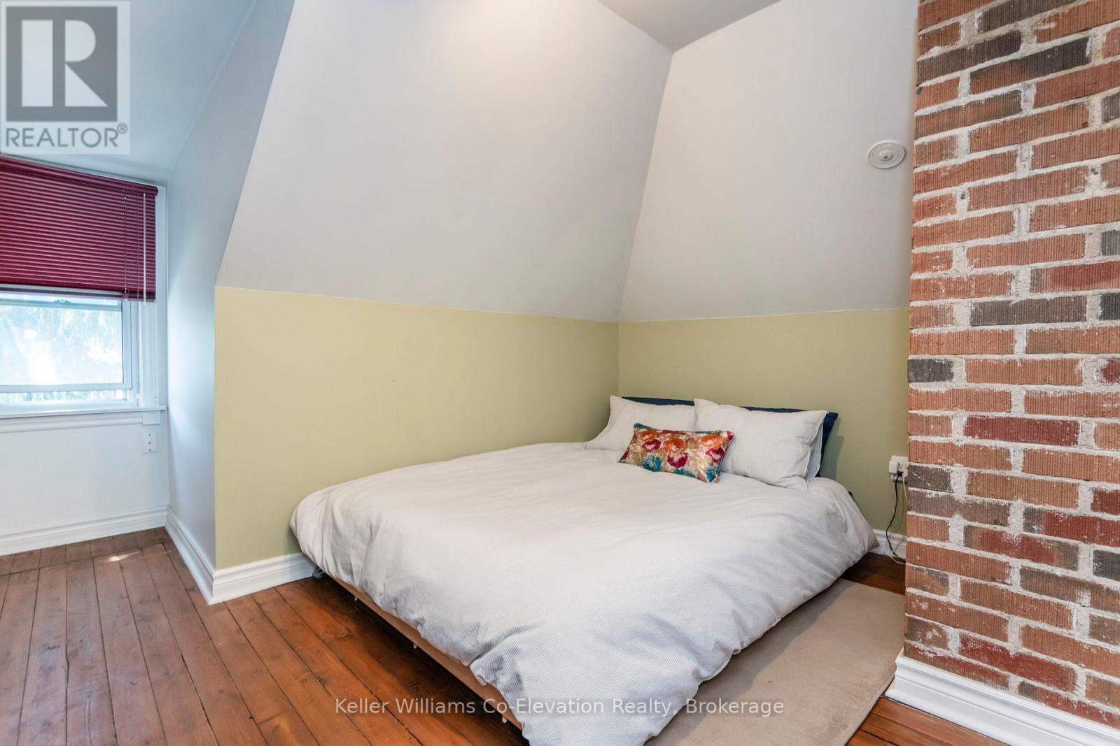 94 Innisfil Street, Barrie, Ontario  L4N 3E4 - Photo 21 - S12209027