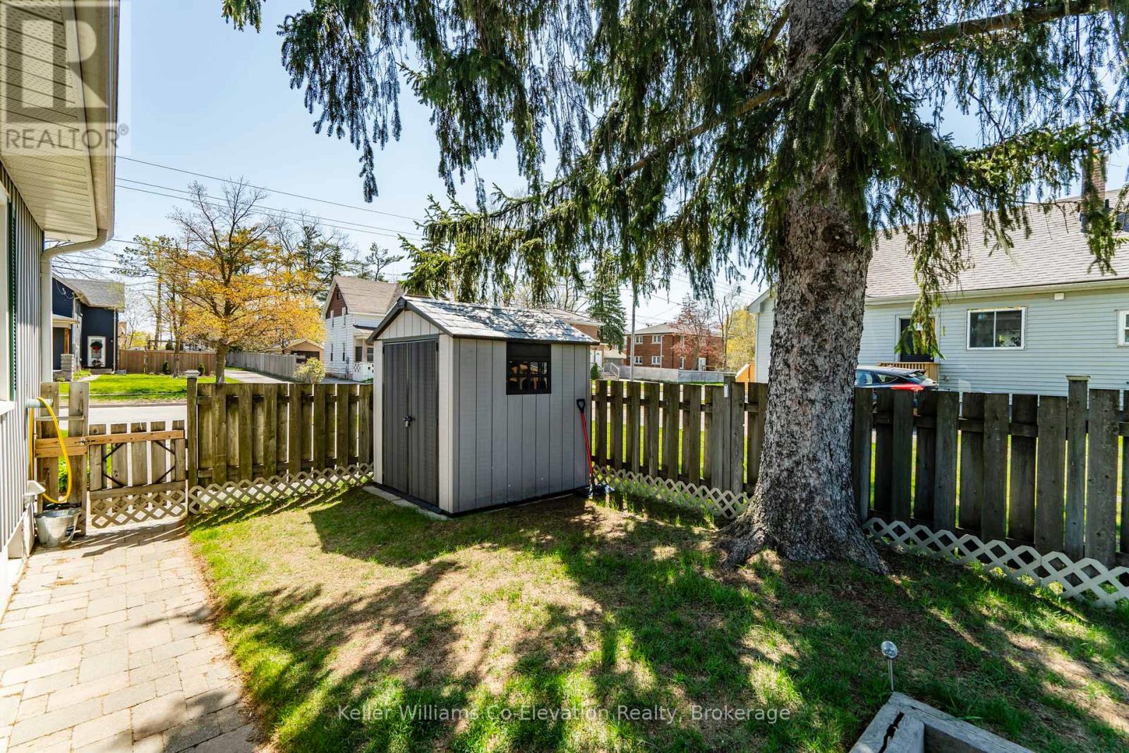94 Innisfil Street, Barrie, Ontario  L4N 3E4 - Photo 33 - S12209027