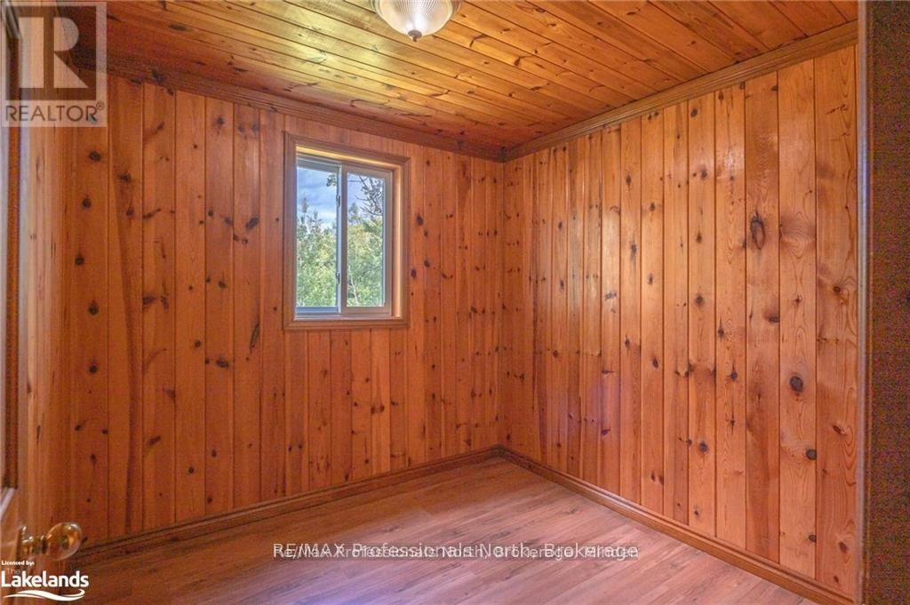 1026 Dewey Street, Highlands East, Ontario  K0M 1R0 - Photo 34 - X12187394