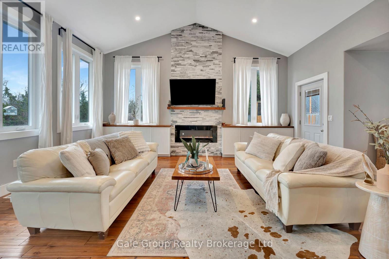 80 Frederick Street, Woodstock, Ontario  N4S 7W1 - Photo 13 - X12209094