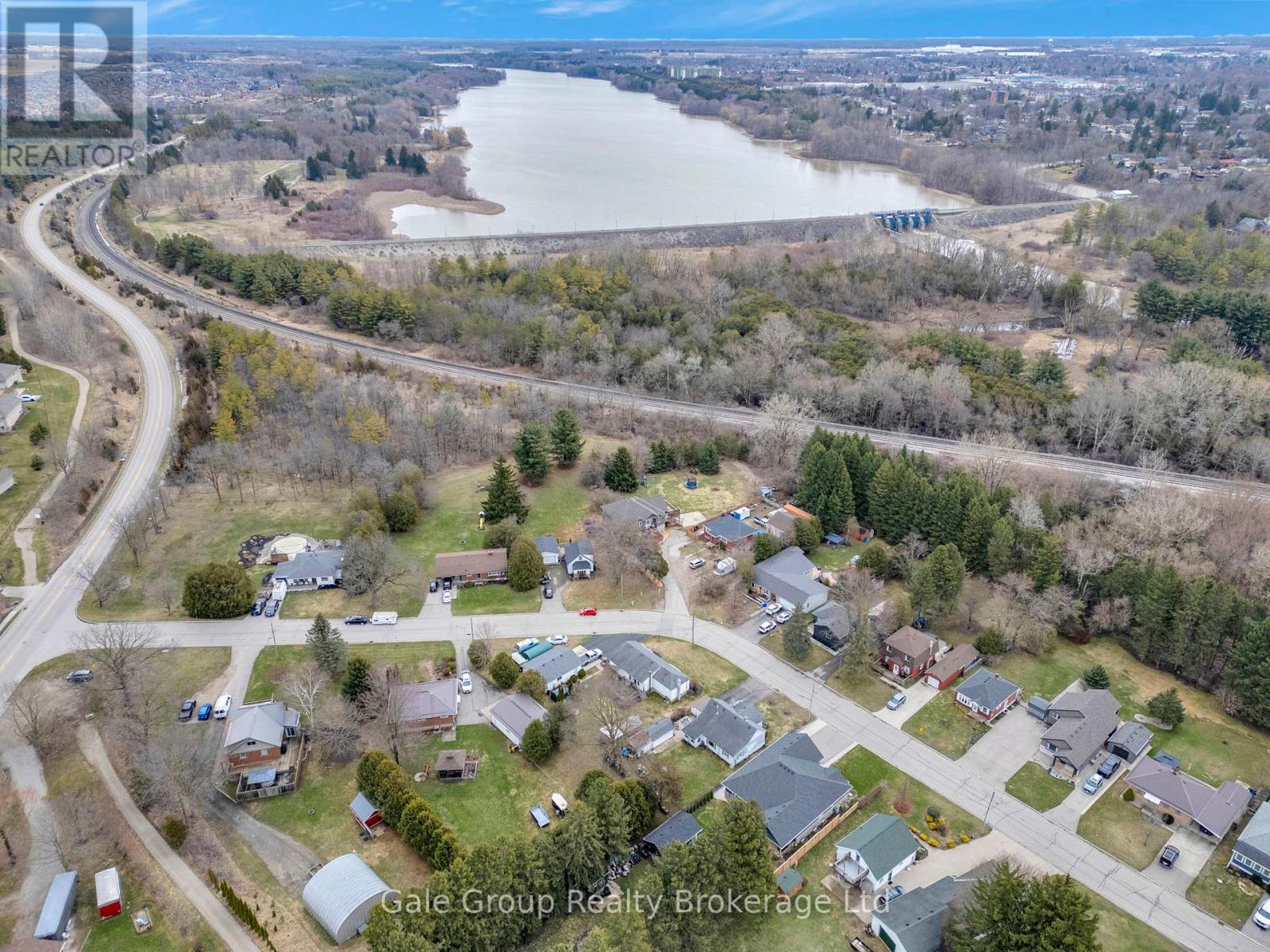 80 Frederick Street, Woodstock, Ontario  N4S 7W1 - Photo 4 - X12209094