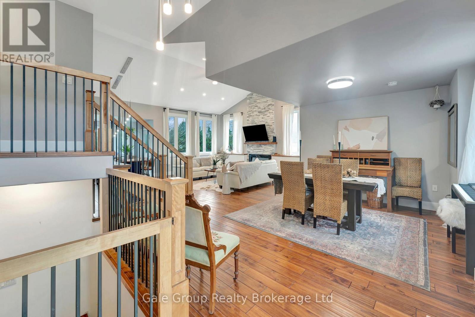80 Frederick Street, Woodstock, Ontario  N4S 7W1 - Photo 9 - X12209094