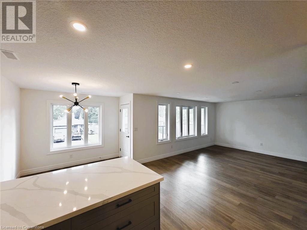 70 Elmwood Avenue Unit# Unit 2, Cambridge, Ontario  N1R 4Y4 - Photo 8 - 40739250