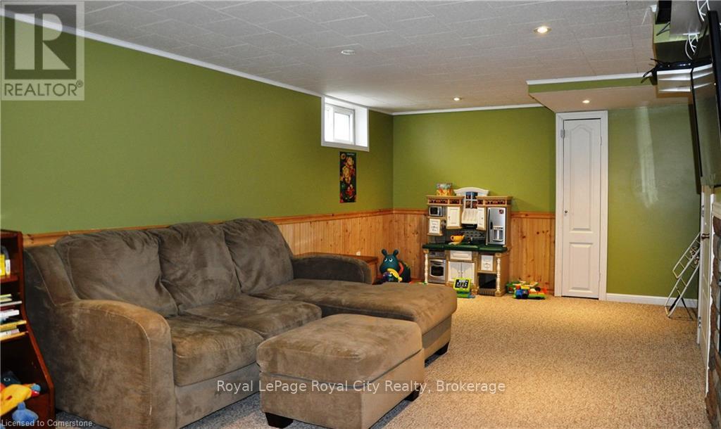 168 Queen Street E, Cambridge, Ontario  N3C 2B2 - Photo 10 - X12209113