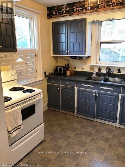 168 Queen Street E, Cambridge, Ontario  N3C 2B2 - Photo 9 - X12209113