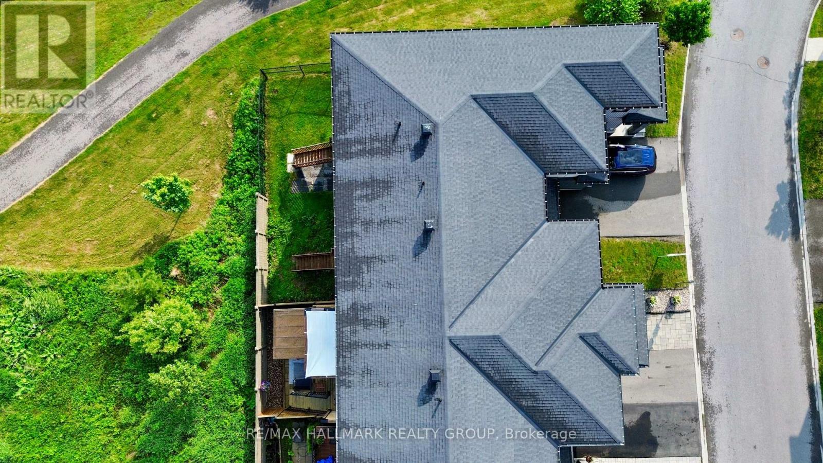 521 Radiant Private, Ottawa, Ontario  K2M 0M9 - Photo 36 - X12209196