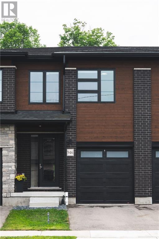 946 Robert Ferrie Drive, Kitchener, Ontario  N2R 0P9 - Photo 3 - 40732318