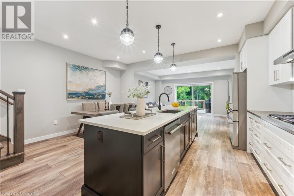 946 Robert Ferrie Drive, Kitchener, Ontario  N2R 0P9 - Photo 10 - 40732318