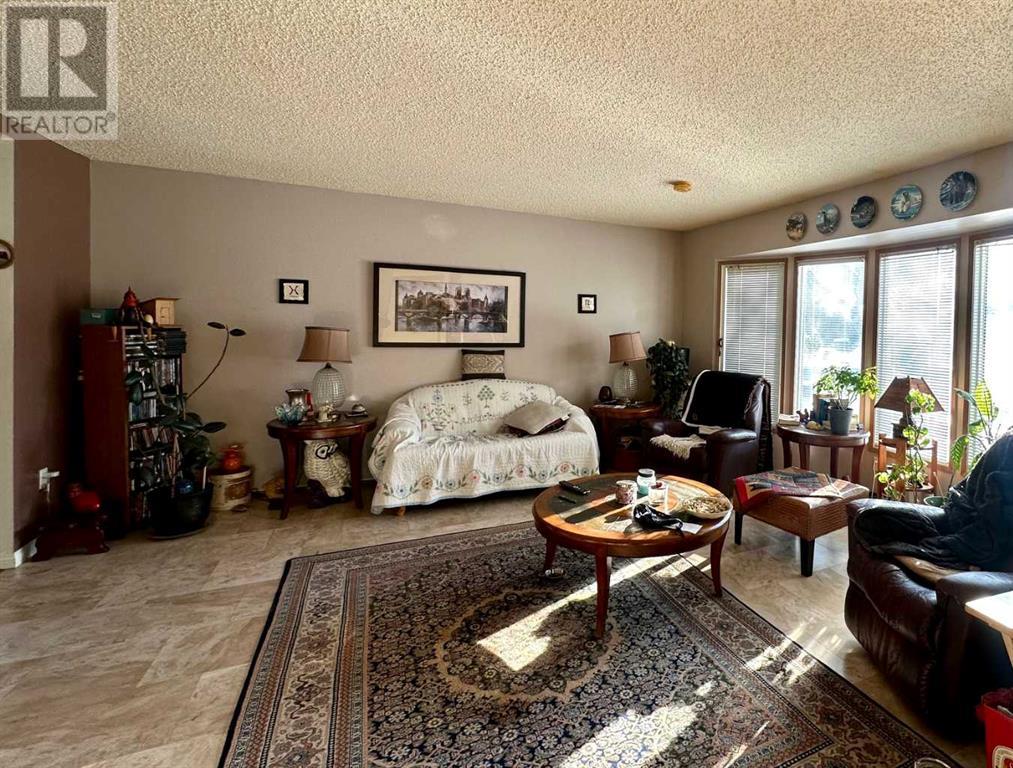 83 Feero Drive, Whitecourt, Alberta  T7S 1E7 - Photo 8 - A2191715