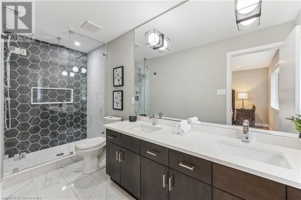 946 Robert Ferrie Drive, Kitchener, Ontario  N2R 0P9 - Photo 24 - 40732318