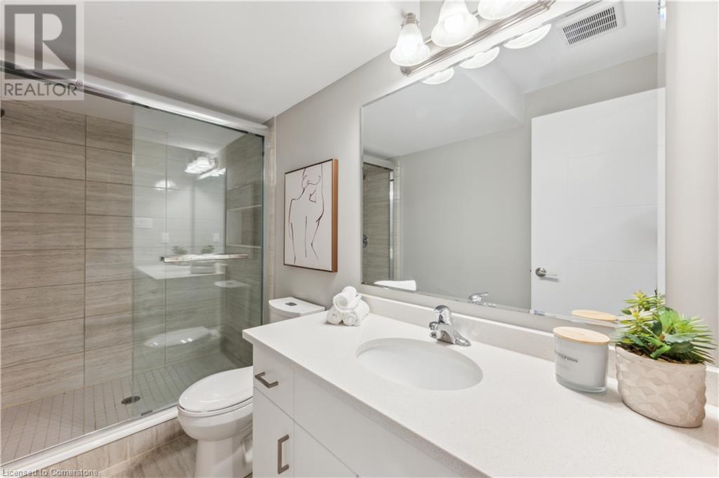 946 Robert Ferrie Drive, Kitchener, Ontario  N2R 0P9 - Photo 35 - 40732318