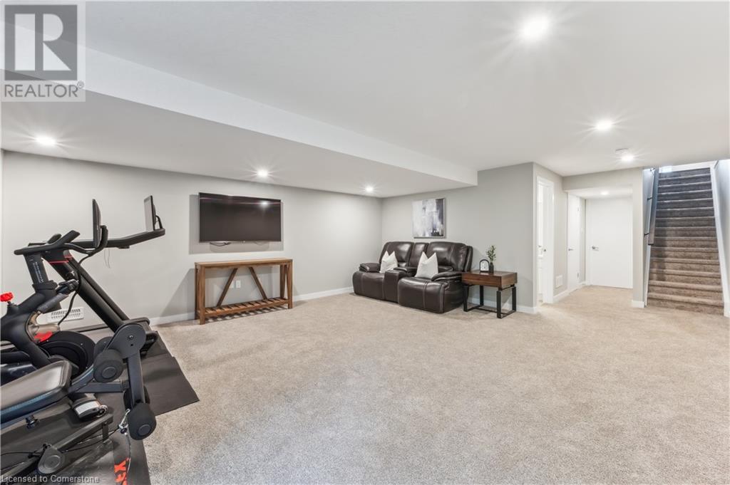946 Robert Ferrie Drive, Kitchener, Ontario  N2R 0P9 - Photo 34 - 40732318