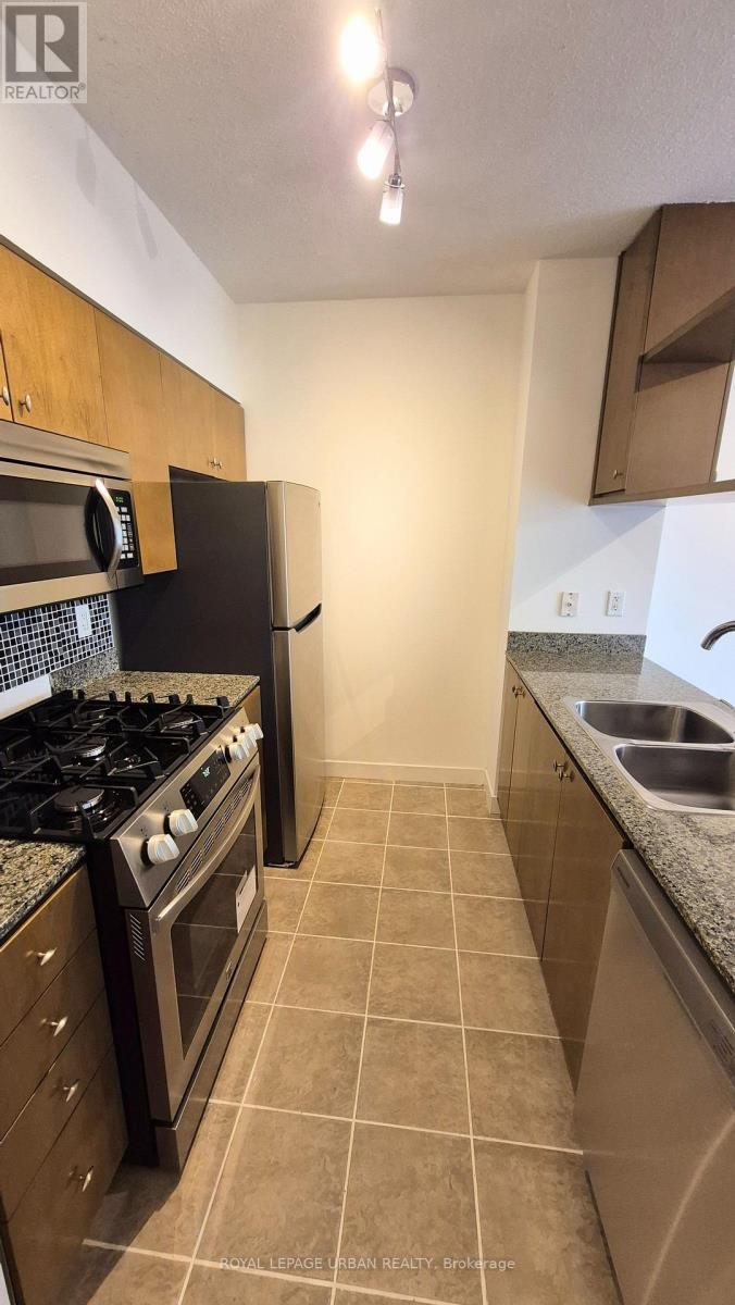 1102 - 35 Mariner Terrace, Toronto, Ontario  M5V 3V9 - Photo 5 - C12208748