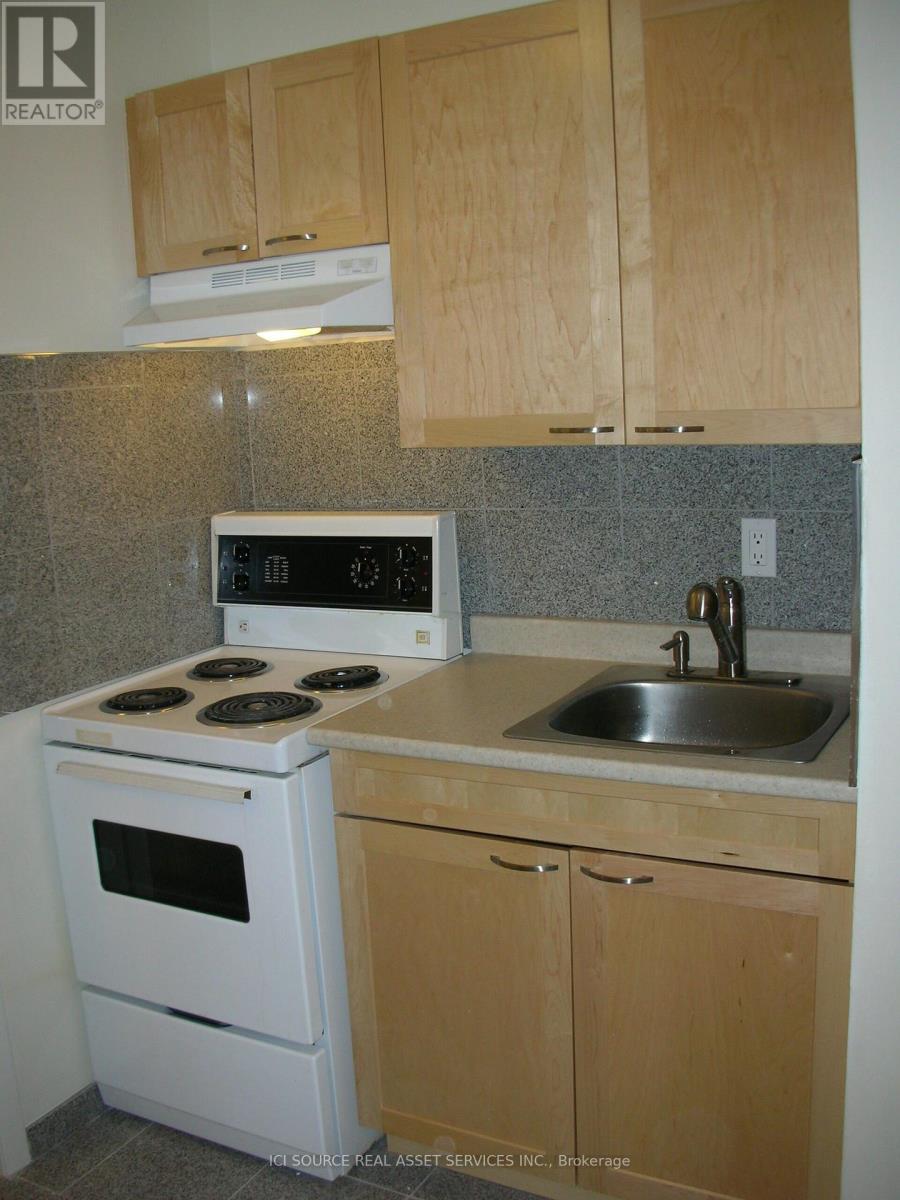72 Pembroke Street, Toronto, Ontario  M5A 2N8 - Photo 14 - C12208759
