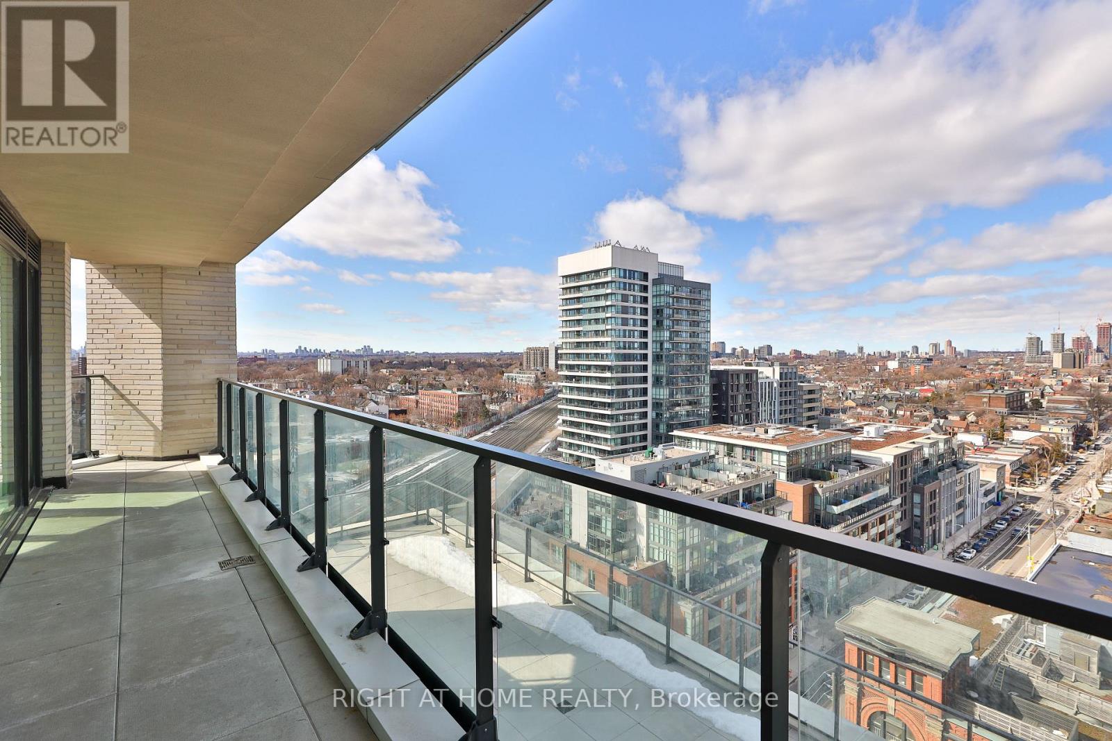 Lower Penthouse 03 - 200 Sudbury Street, Toronto, Ontario  M6J 0H1 - Photo 13 - C12208877