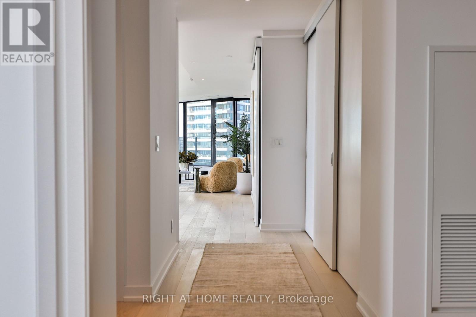 Lower Penthouse 03 - 200 Sudbury Street, Toronto, Ontario  M6J 0H1 - Photo 3 - C12208877