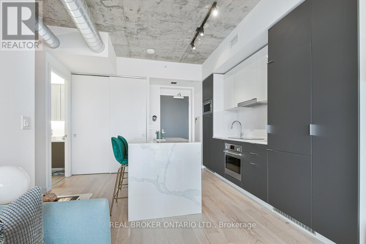 2303 - 170 Bayview Avenue, Toronto (Waterfront Communities), Ontario  M5A 0M4 - Photo 12 - C12208924