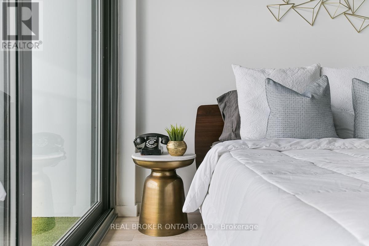 2303 - 170 Bayview Avenue, Toronto (Waterfront Communities), Ontario  M5A 0M4 - Photo 25 - C12208924