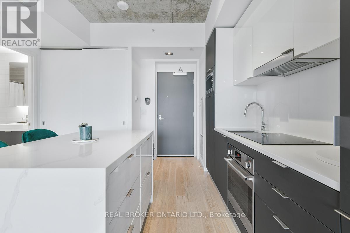 2303 - 170 Bayview Avenue, Toronto (Waterfront Communities), Ontario  M5A 0M4 - Photo 5 - C12208924