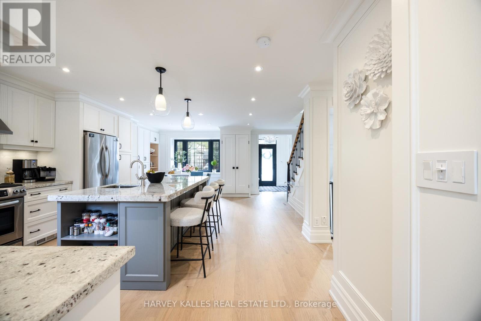 84 Kimbark Boulevard, Toronto (Bedford Park-Nortown), Ontario  M5N 2Y1 - Photo 17 - C12208943