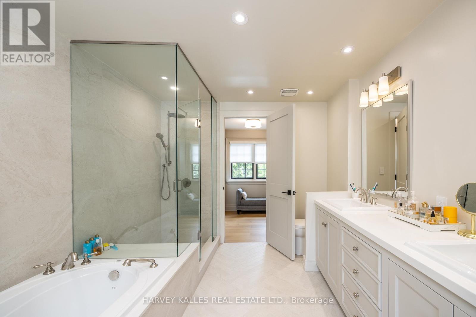 84 Kimbark Boulevard, Toronto (Bedford Park-Nortown), Ontario  M5N 2Y1 - Photo 29 - C12208943