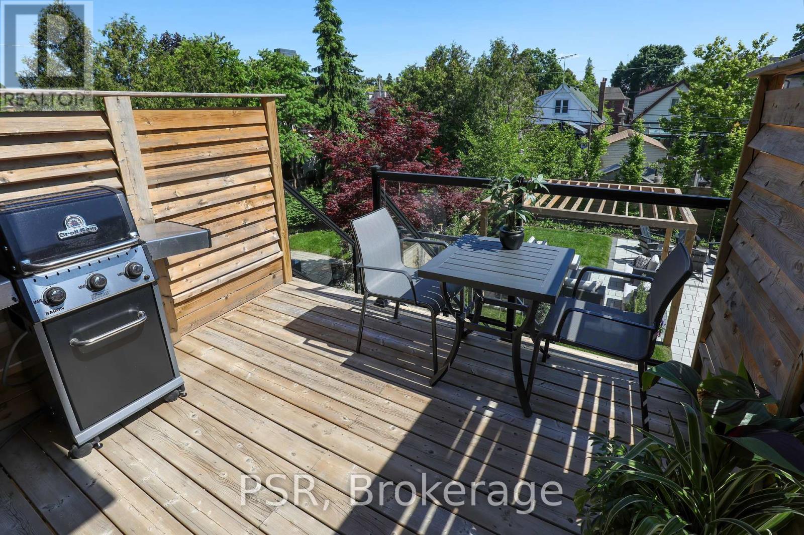 571 Broadway Avenue, Toronto, Ontario  M4G 2S2 - Photo 15 - C12208944
