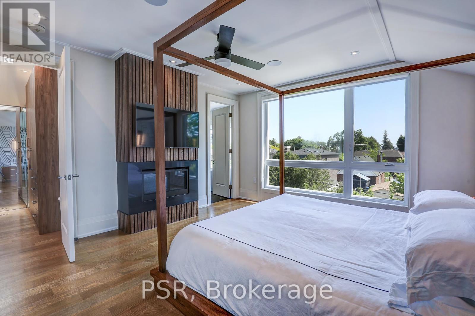 571 Broadway Avenue, Toronto, Ontario  M4G 2S2 - Photo 19 - C12208944