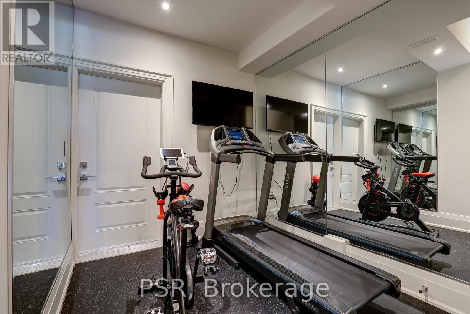 571 Broadway Avenue, Toronto, Ontario  M4G 2S2 - Photo 32 - C12208944