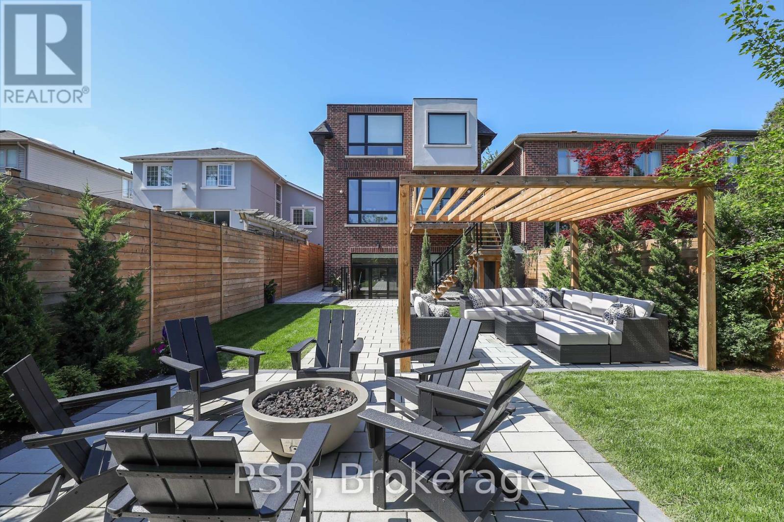 571 Broadway Avenue, Toronto, Ontario  M4G 2S2 - Photo 39 - C12208944