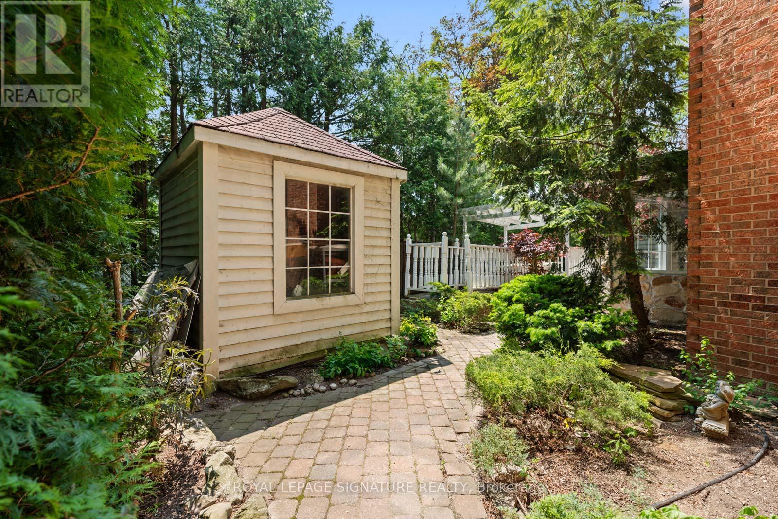 23 Brandy Court, Toronto, Ontario  M3B 3C6 - Photo 12 - C12208960