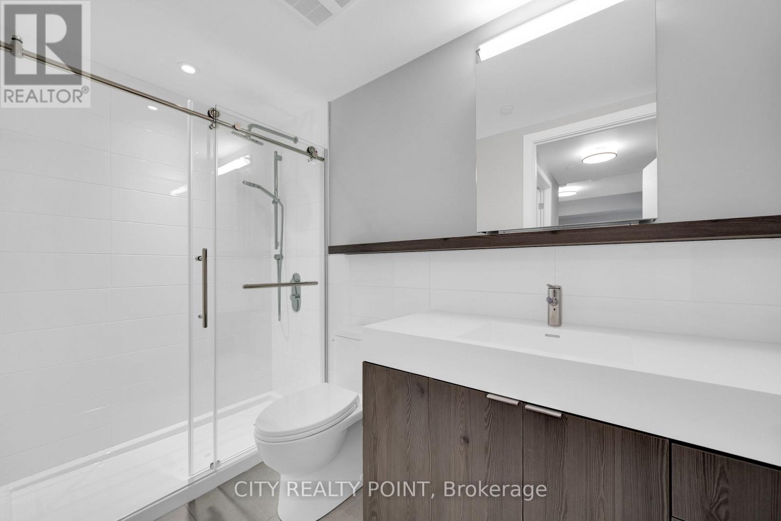 212 - 664 Spadina Avenue, Toronto, Ontario  M5S 2H7 - Photo 9 - C12208965