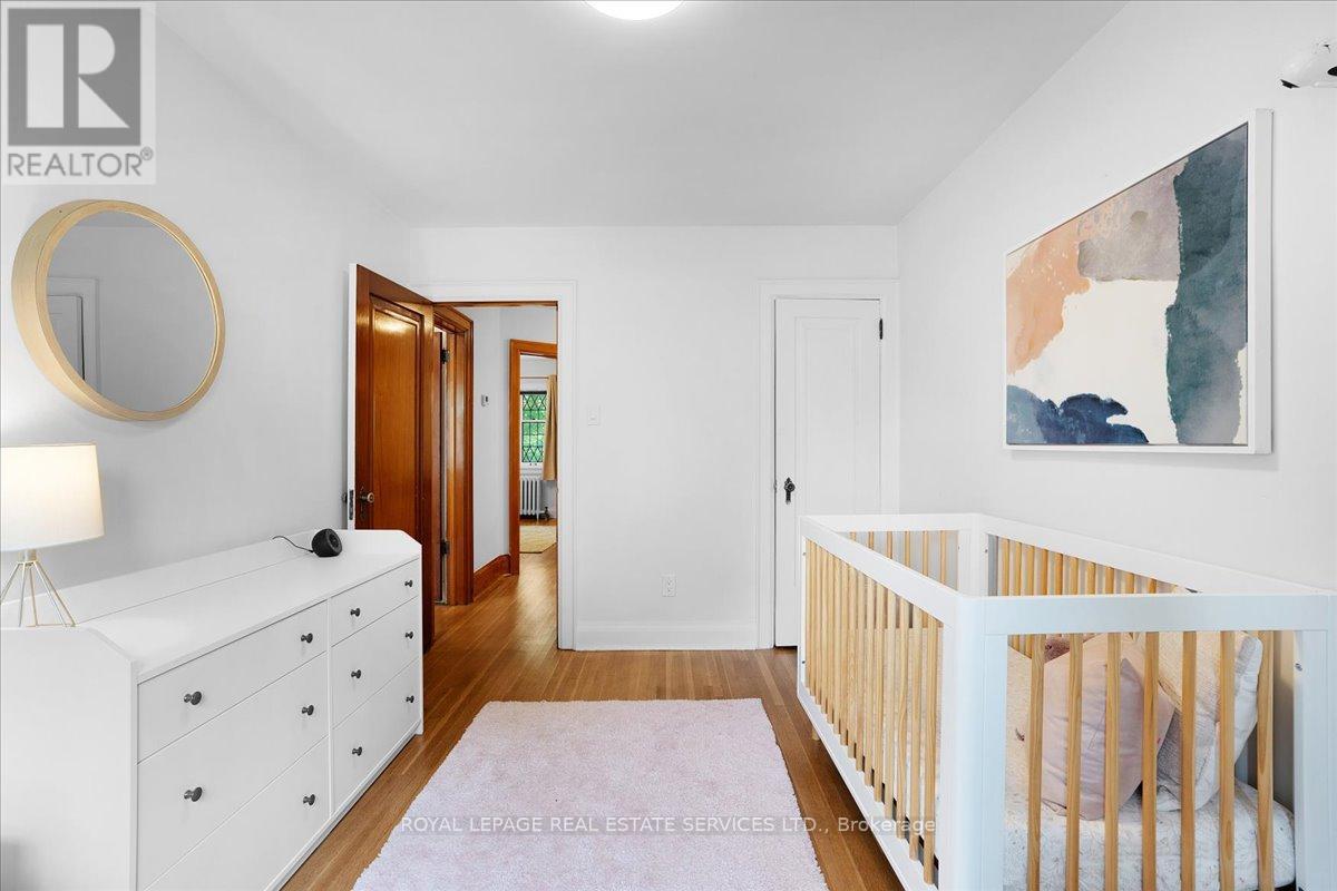 24 Rolph Road, Toronto, Ontario  M4G 3M6 - Photo 22 - C12208970
