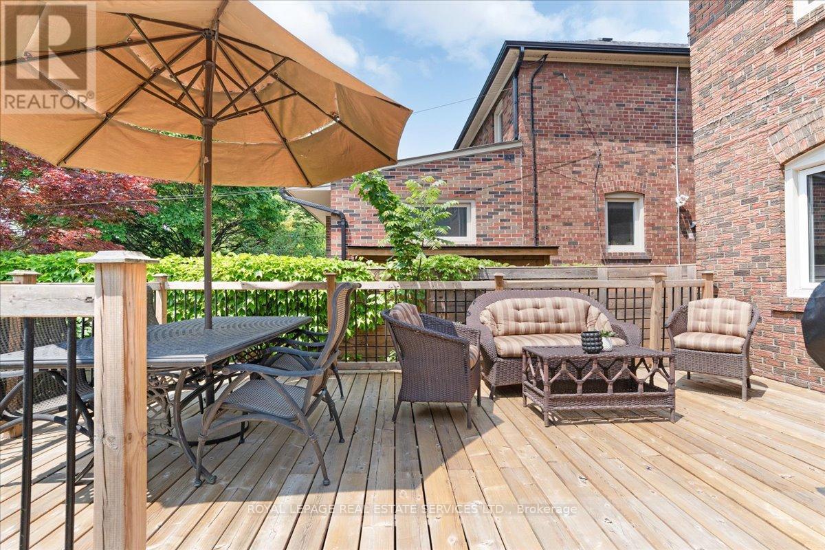 24 Rolph Road, Toronto, Ontario  M4G 3M6 - Photo 30 - C12208970