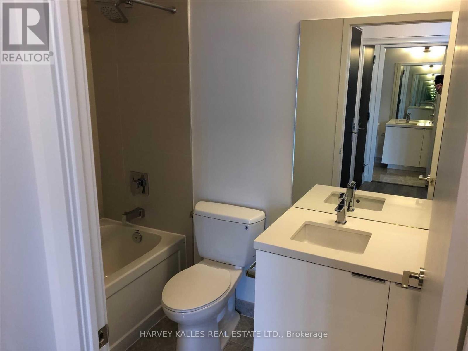 5206 - 8 Eglinton Avenue E, Toronto, Ontario  M4P 1A6 - Photo 10 - C12209013