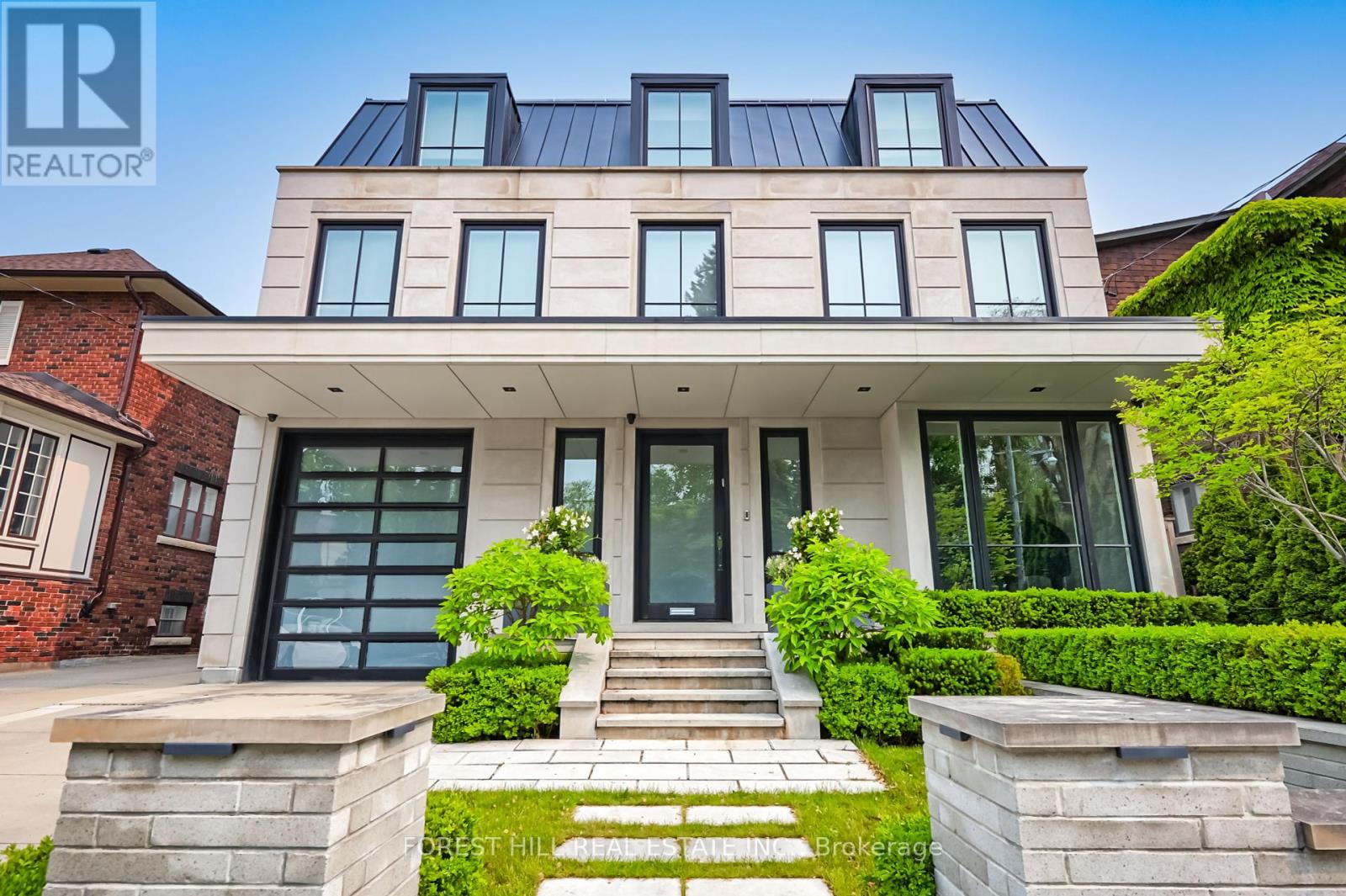 14 ORIOLE GARDENS, Toronto, Ontario