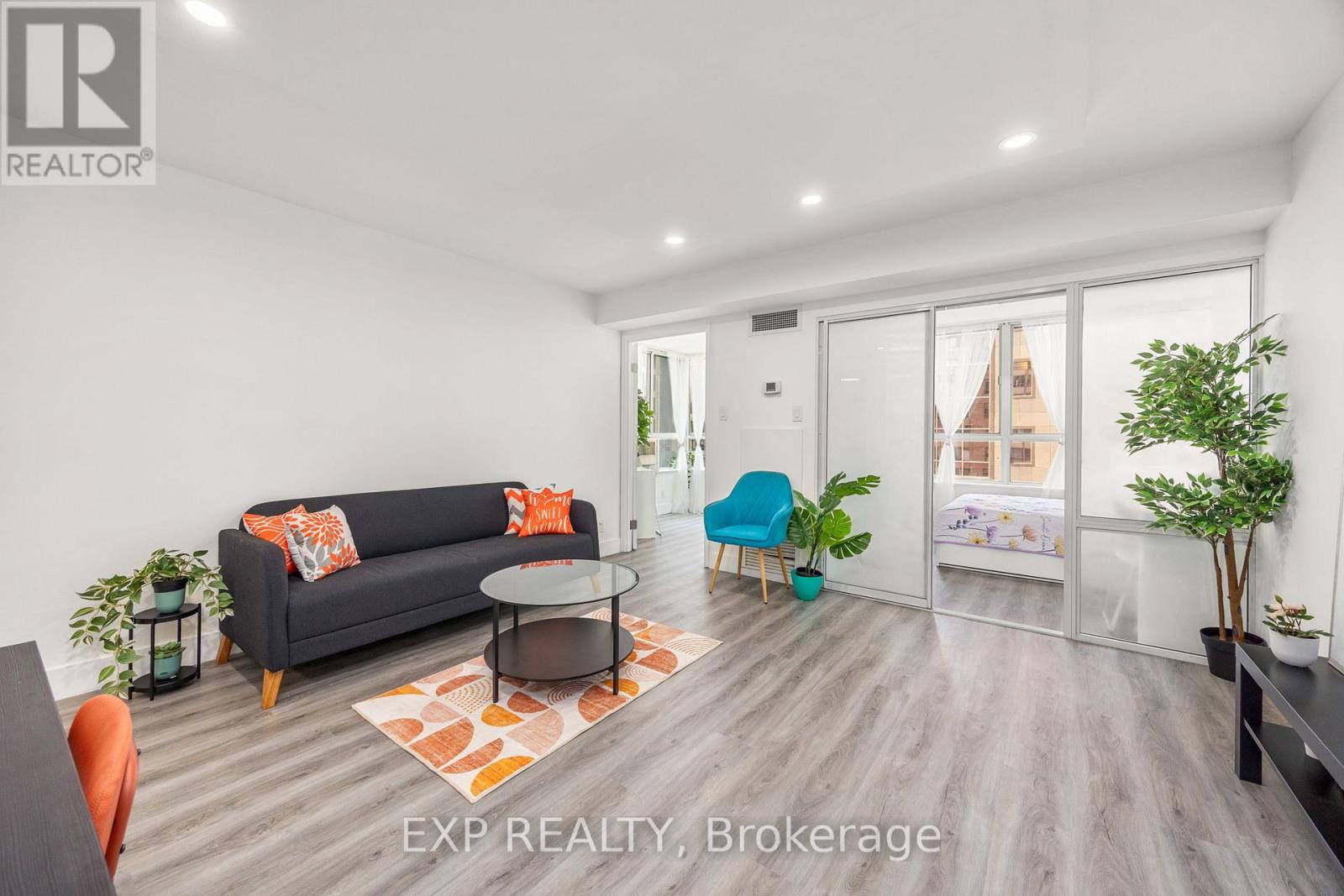 817 - 711 Bay Street, Toronto, Ontario  M5G 2J8 - Photo 11 - C12209022