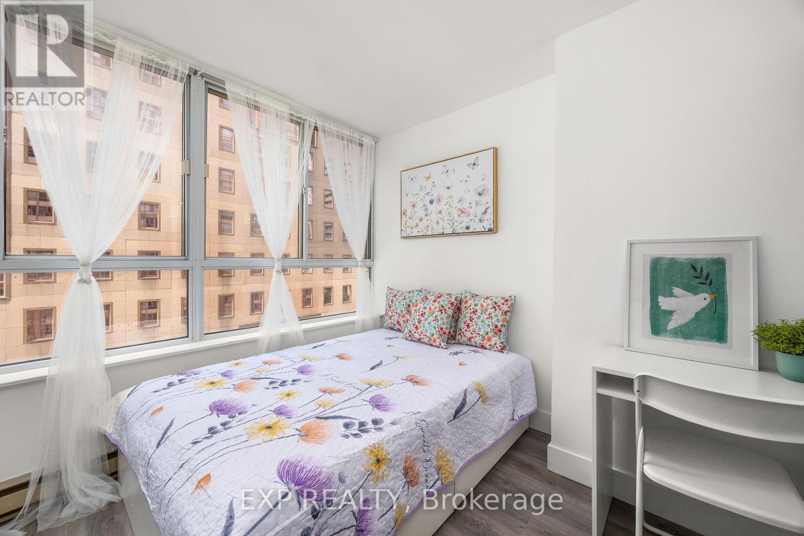 817 - 711 Bay Street, Toronto, Ontario  M5G 2J8 - Photo 17 - C12209022