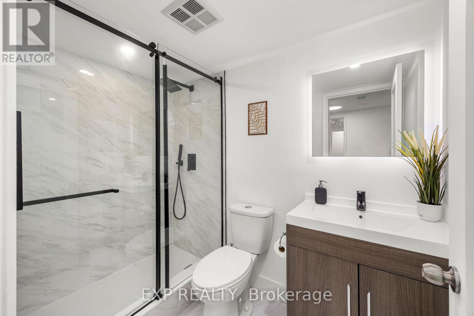 817 - 711 Bay Street, Toronto, Ontario  M5G 2J8 - Photo 20 - C12209022