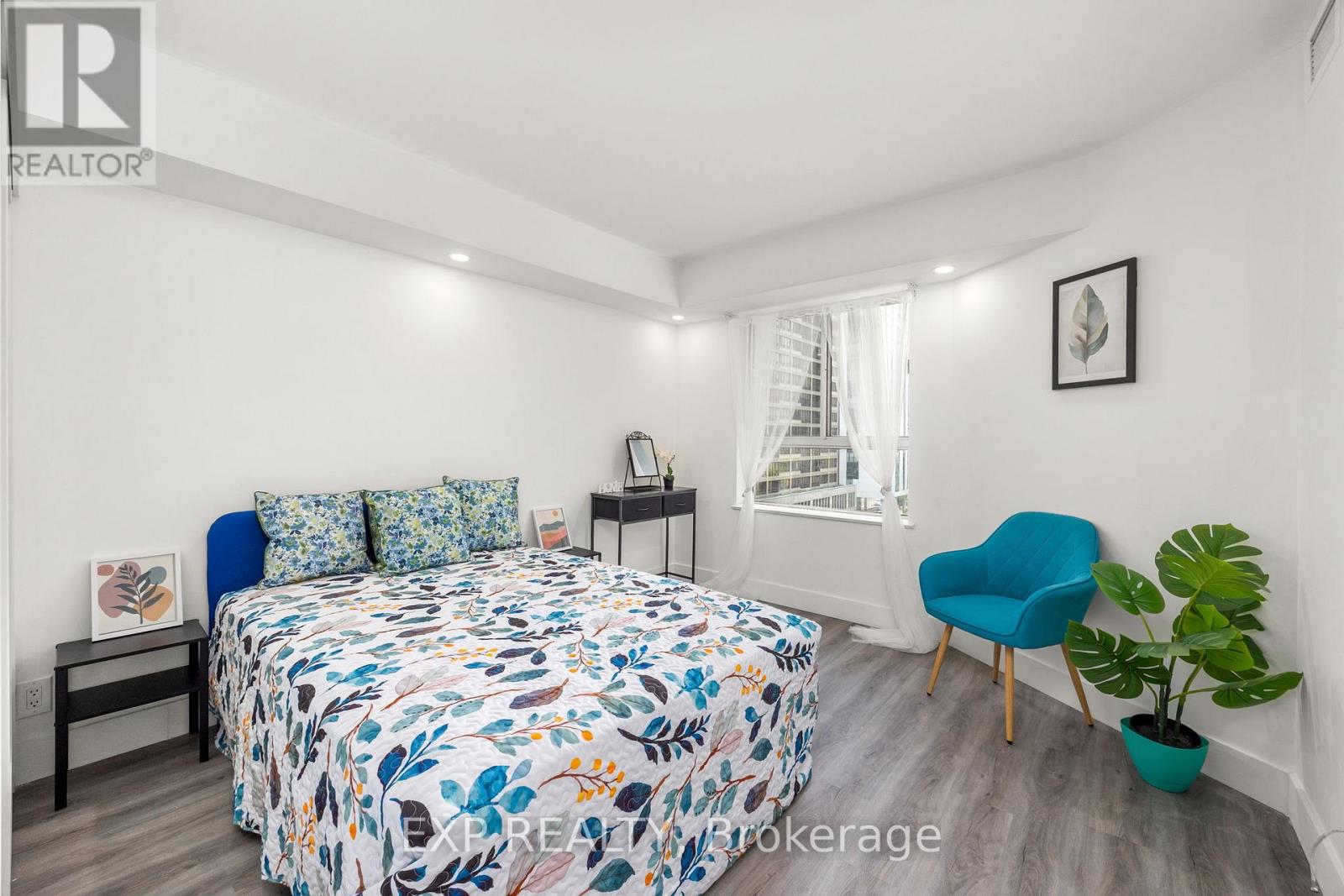 817 - 711 Bay Street, Toronto, Ontario  M5G 2J8 - Photo 22 - C12209022