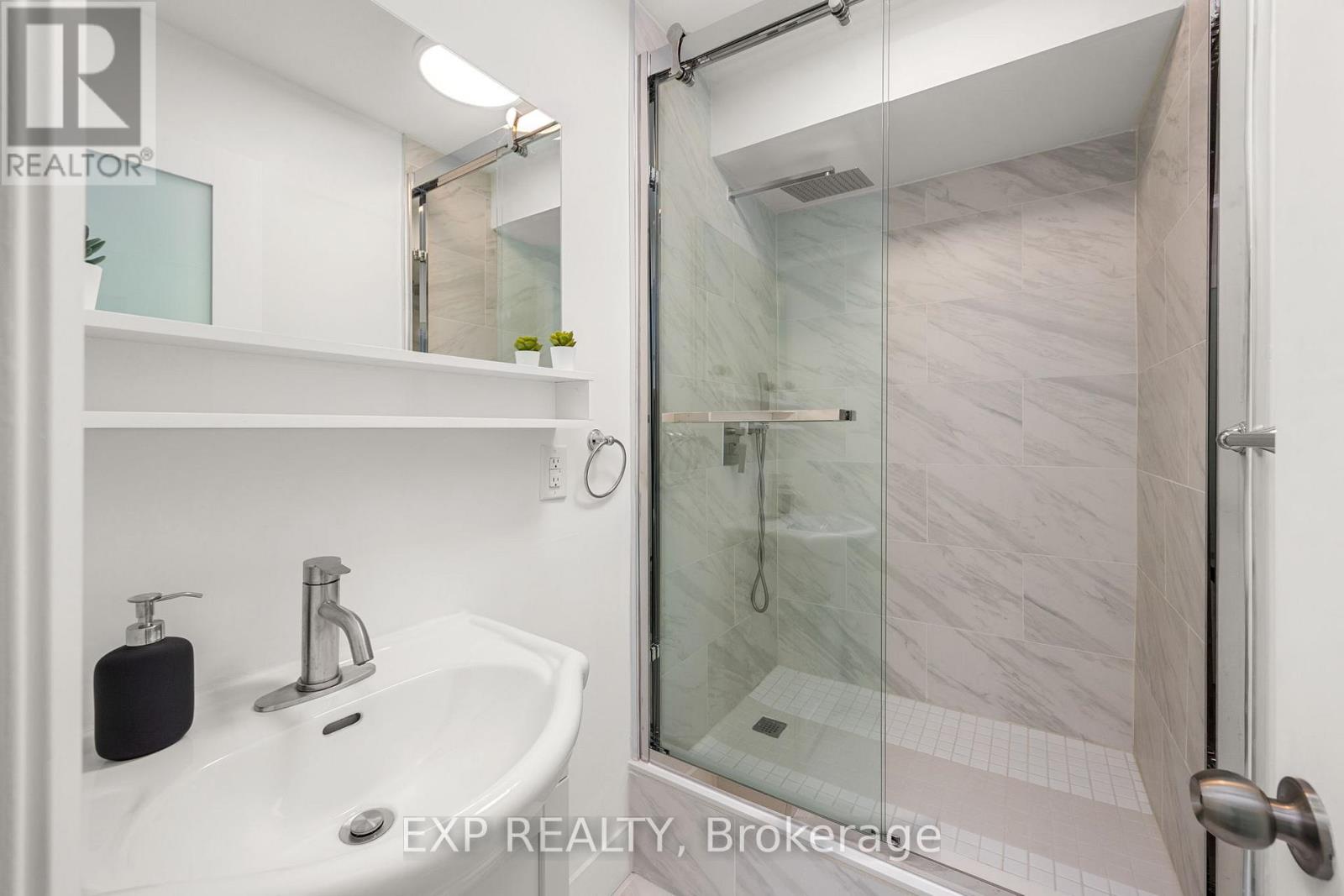 817 - 711 Bay Street, Toronto, Ontario  M5G 2J8 - Photo 24 - C12209022