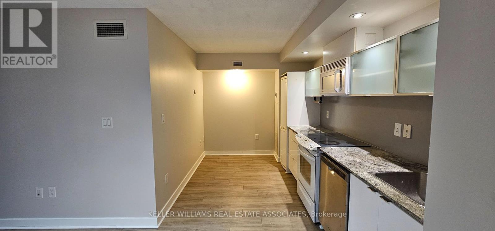 606 - 4k Spadina Avenue, Toronto, Ontario  M5V 3Y9 - Photo 12 - C12209037