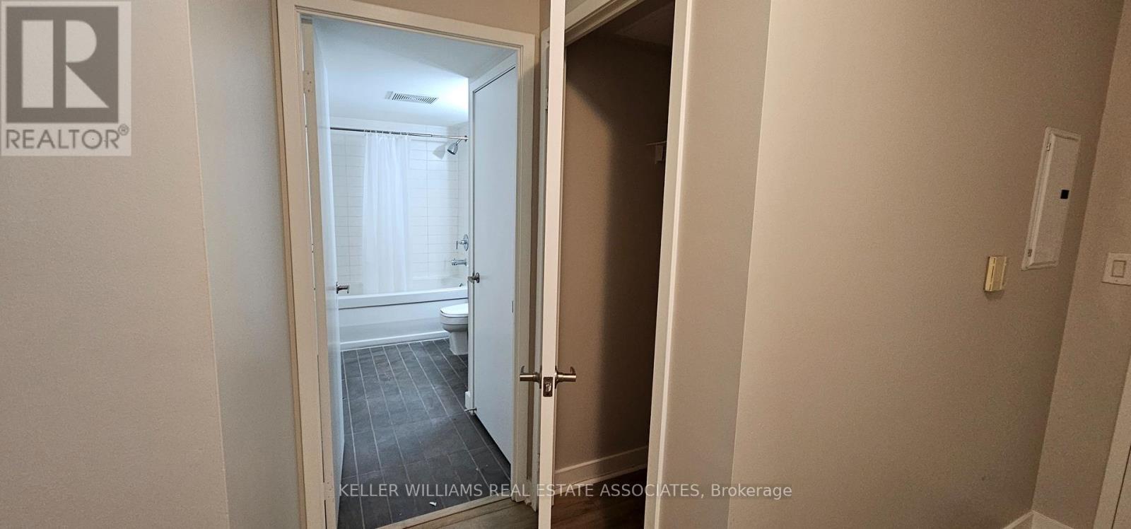 606 - 4k Spadina Avenue, Toronto, Ontario  M5V 3Y9 - Photo 15 - C12209037