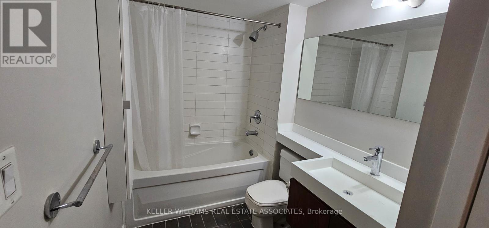 606 - 4k Spadina Avenue, Toronto, Ontario  M5V 3Y9 - Photo 16 - C12209037