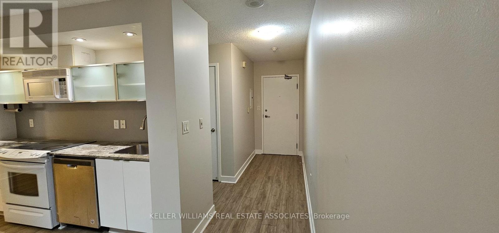 606 - 4k Spadina Avenue, Toronto, Ontario  M5V 3Y9 - Photo 2 - C12209037