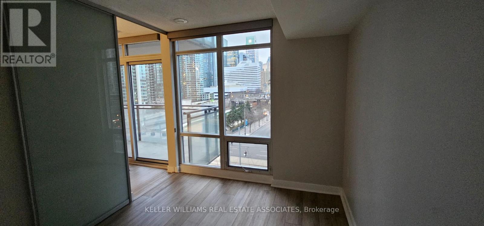 606 - 4k Spadina Avenue, Toronto, Ontario  M5V 3Y9 - Photo 7 - C12209037