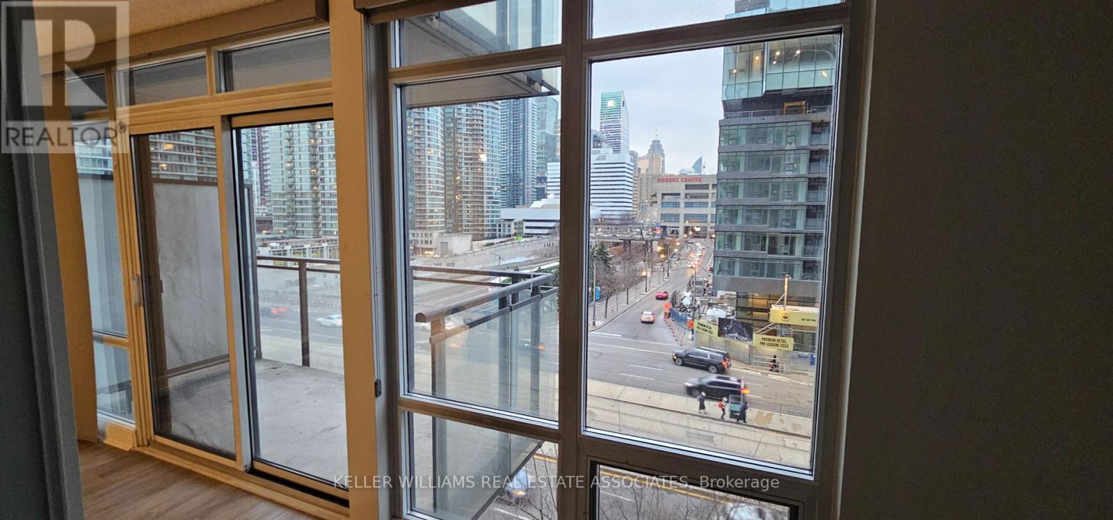 606 - 4k Spadina Avenue, Toronto, Ontario  M5V 3Y9 - Photo 8 - C12209037