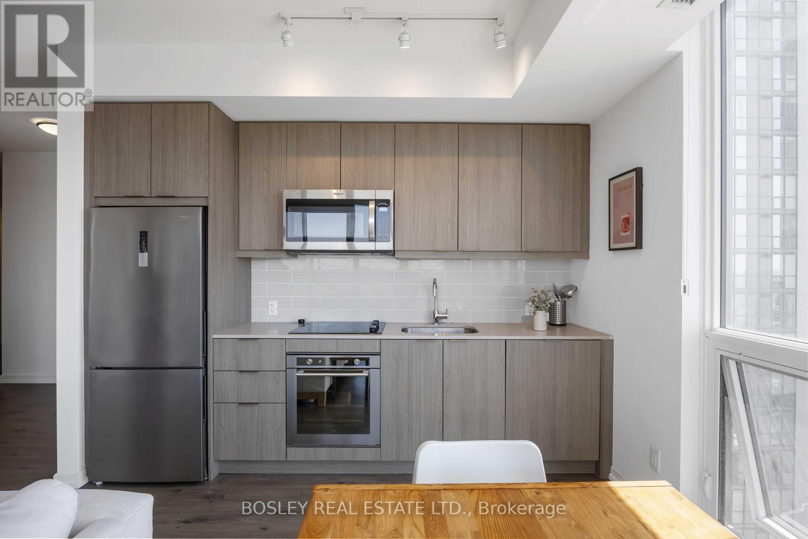 1807 - 38 Forest Manor Road, Toronto, Ontario  M2J 0H4 - Photo 11 - C12209053